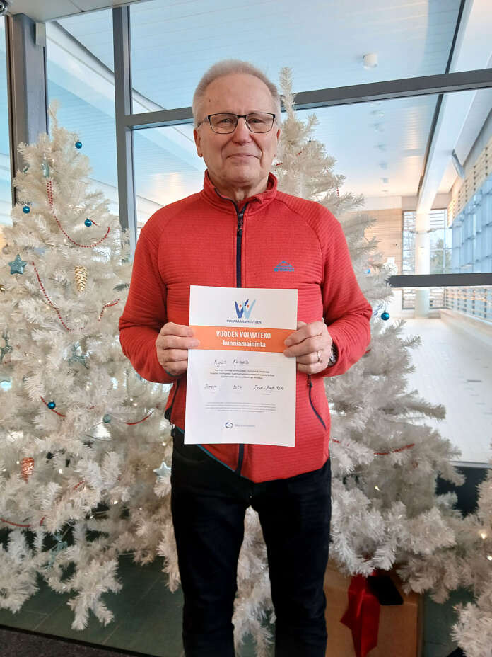 Kyösti Kuivala palkittiin Vuoden voimateko -palkinnolla. Hän on pitkään ohjannut kuntosaliryhmiä ja ideoinut uutta toimintaa.